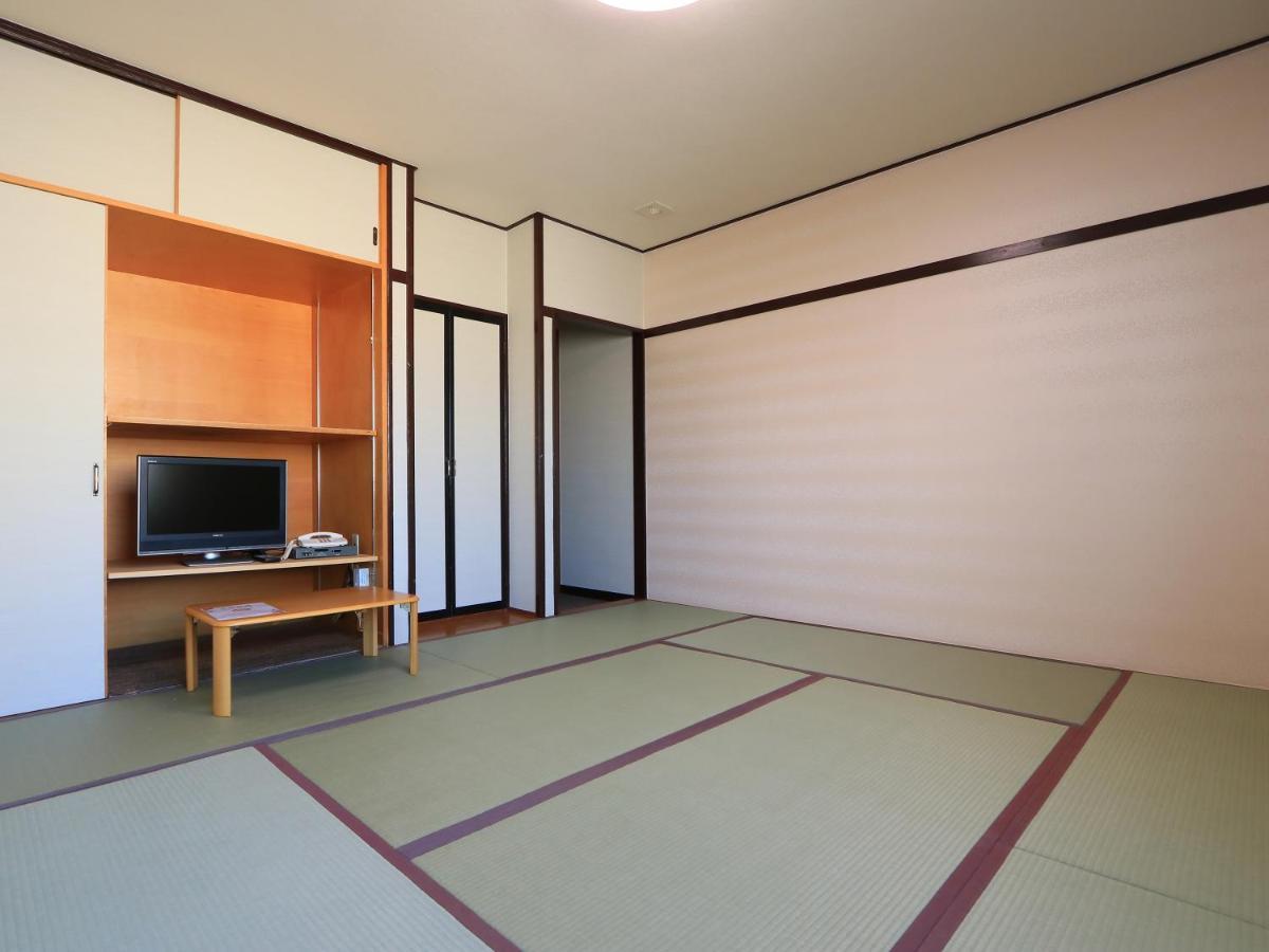 Fuji-Shi Business Hotel Furuiya Ryokan Fuji  Extérieur photo