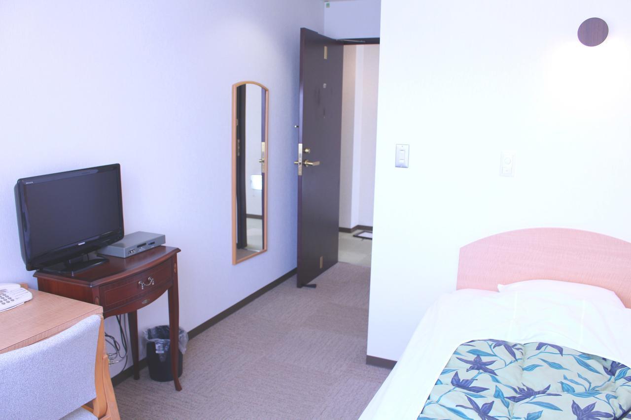 Fuji-Shi Business Hotel Furuiya Ryokan Fuji  Extérieur photo