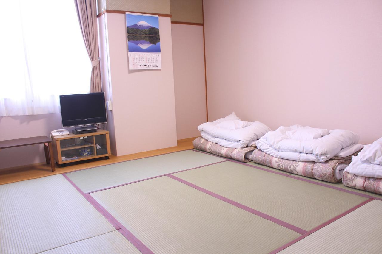 Fuji-Shi Business Hotel Furuiya Ryokan Fuji  Extérieur photo