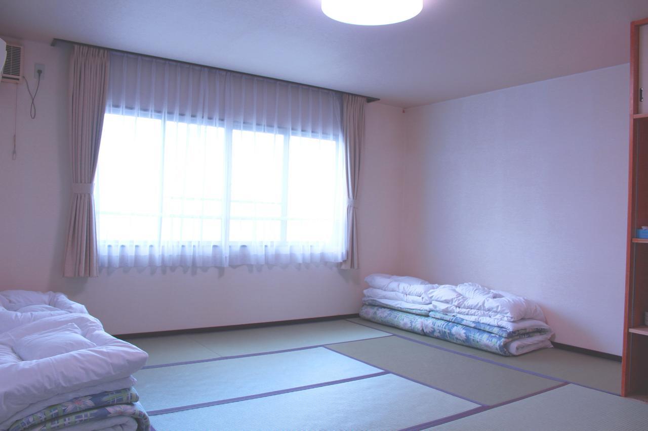Fuji-Shi Business Hotel Furuiya Ryokan Fuji  Extérieur photo