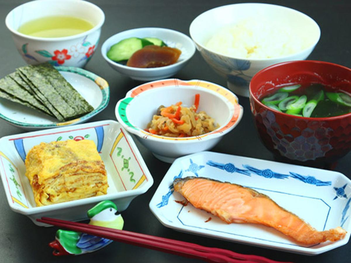 Fuji-Shi Business Hotel Furuiya Ryokan Fuji  Extérieur photo